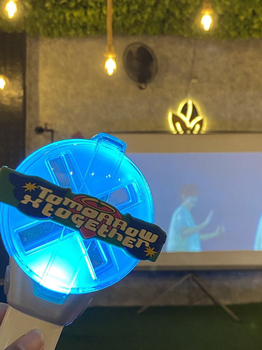 txtmoakrw's tweet photo. Spend our weekend for celebrating soobin’s birthday and watching ASM : finale🩵

Happy birthday our best leader, Choi Soobin💌

#ToEternityWithSOOBIN
HAPPY 23RD PAGE OF SOOBIN
#겨울하늘에서_발견한_수빈이라는별
#愛されリーダースビンのお誕生 https://t.co/eMfe7Ptdz3