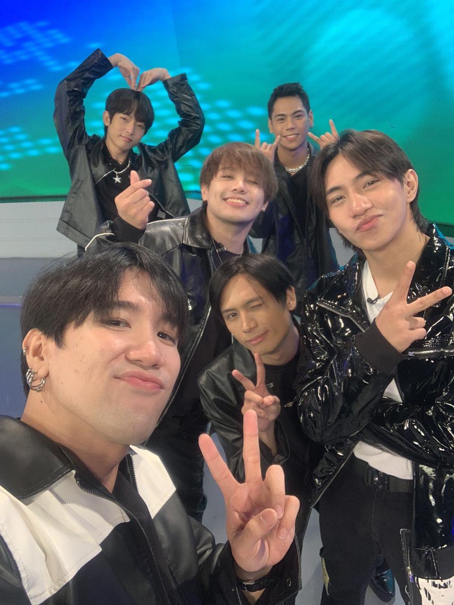 Have you watched it yet? #1stOneAtOneBalitaPilipinas to promote their upcoming concert this Dec 20 at Teatrino Greenhills! 

Watch Here: 
youtube.com/live/ipmxggPhj…

Get your VERSE1 concert tickets Here:
ticketnet.com.ph/event-detail/V…

#OneBalitaPilipinas #1stOne #1stOneOfficial