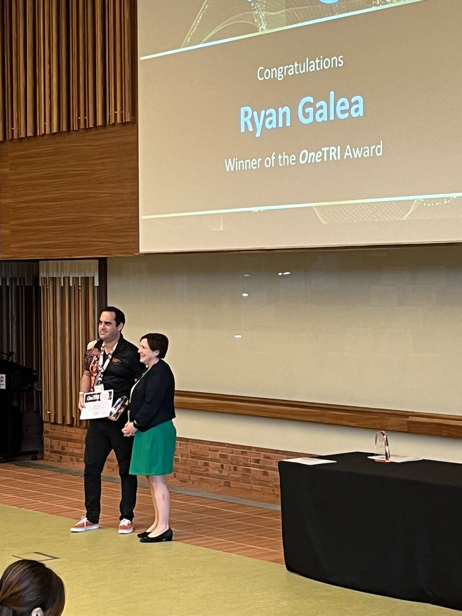 Amcinerneyleo's tweet photo. Congratulations Ryan Galea on your #OneTRI award recognising your numerous contributions to the Reconciliation Action Plan and our inaugural high to engage Indigenous high school students with STEMM ๐๐๐๐๐๐
@TRI_info @UQMedicine #FrazerInstUQ https://t.co/YnZwTrfJnK