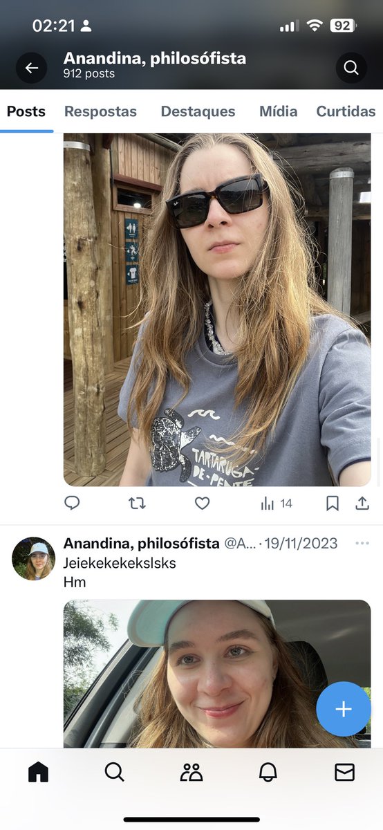 AnandaSloiz's tweet photo. Dois moods de Ananda
Sem ver Clauclau
Vendo Clauclau https://t.co/CBBXUIkIRo