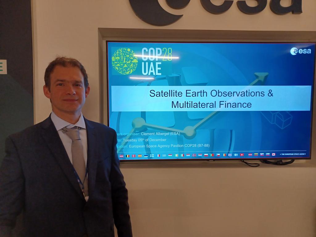How are satellite observations being used by the major banks to mitigate & adapt to #climatechange? ESA pavilion Blue zone building 88 grnd flr back left at 10am! #cop28 @esa_eo @esaclimate @CAlbergel