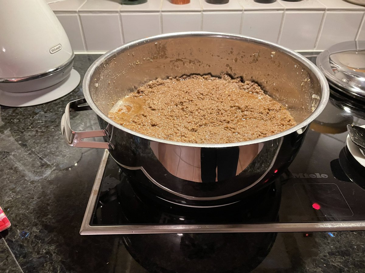 Itsenäisyyspäivän aatto ja vorschmackilla täysi ’työpäivä’. Eilen aloitettiin ja huomenna juhlistetaan 🇫🇮