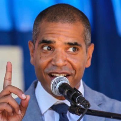 Frantzduval's tweet image. Magik 9: Panel Magik reçoit ce mardi 5 décembre 2023 le directeur pays du PAM Jean Martin Bauer sur le programme de cantine scolaire alimenté par les producteurs locaux, Marie Solange Midi, Isadora Prosper &amp;amp; Saint Jean Eve Poulaine qui participent à Artisanat en fête 2023