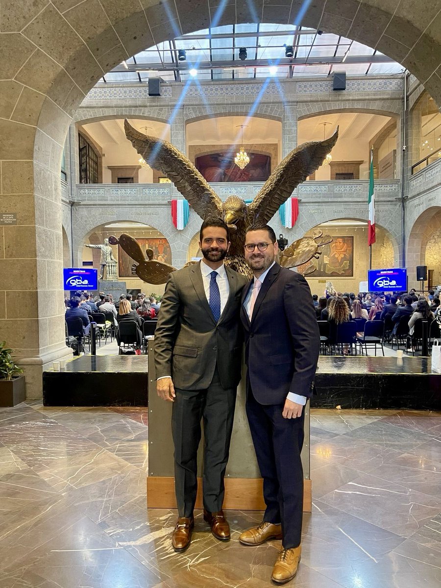 Gran 1er. Encuentro Nacional de #JóvenesBarristas @encuentronjb, de la Barra Mexicana, Colegio de Abogados A.C. <a href="/BMA_Abogados/">Barra Mexicana, Colegio de Abogados A.C.</a>. Agradecido con esta invitación para participar en el Pánel sobre Trabajo Pro Bono de nuestro gremio y felicito especialmente a mi amigo, colega,