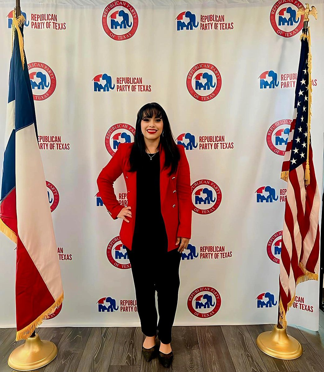MayraFlores4TX's tweet image. I am excited to announce that I have officially filed for Texas Congressional District 34. The district includes Hidalgo, Cameron, Kenedy, Willacy and Kleberg County. 

I’m running to help restore the American Dream for future generations to come 🇺🇸

We must secure our borders,…
