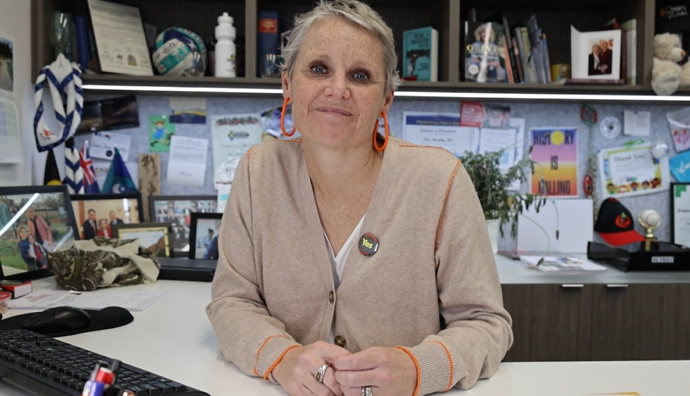 relationshipAU's tweet photo. We're saddened by the passing of Peta Murphy MP, Federal Member for Dunkley. Peta leaves behind a lasting legacy of profound and genuine care for the community she served. She was a great supporter of our work. 

Our sincere condolences to her family, friends and colleagues. https://t.co/rjUfM1TU9Y