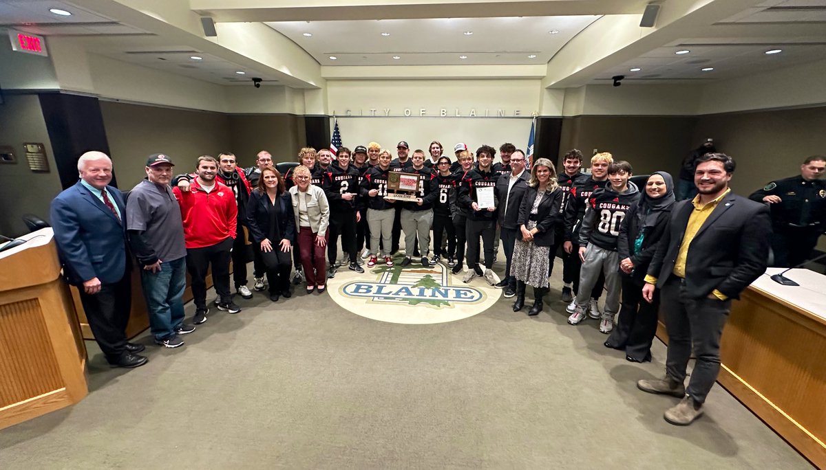 December 4th, 2023 is “Centennial Cougar Football Day”🏆 Some of our Seniors were recognized tonight!

Let’s continue to grow our football family🔴⚪️⚫️