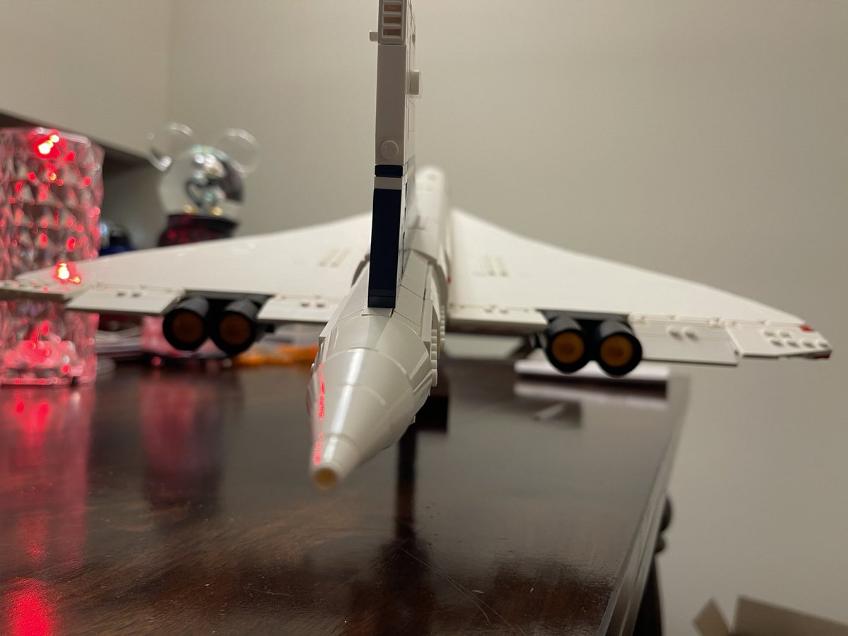 manningtaylor3's tweet image. This was a large project for me.  But 2,083 pieces later.  The outcome was well worth the time.  Lego Concord is a great gift for aviation enthusiasts that you care about.  #lego #concorde #aviation #flight #travel #airfrance #britishairways #supersonic