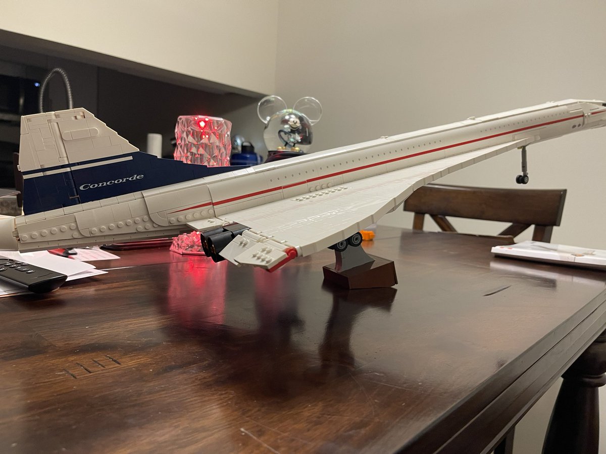 manningtaylor3's tweet image. This was a large project for me.  But 2,083 pieces later.  The outcome was well worth the time.  Lego Concord is a great gift for aviation enthusiasts that you care about.  #lego #concorde #aviation #flight #travel #airfrance #britishairways #supersonic