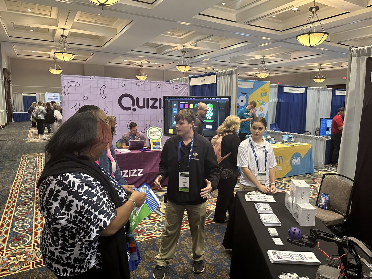 RobotDroneLeague tweet media