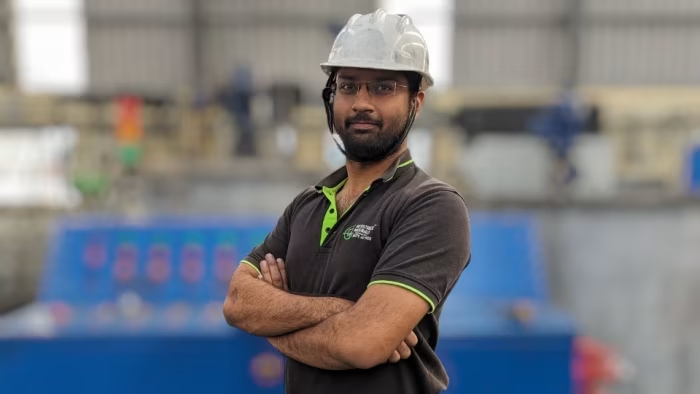 🚀 India's Recycling Revolution! 🔄🇮🇳 Bengaluru-based start-up, Metastable Materials, is set to shake up battery recycling. 💡 Founder Shubham Vishvakarma's lab mishap led to a game-changing, chemical-free process. Get ready for a greener future! 🌱🔋 #InnovationIndia #GreenTech