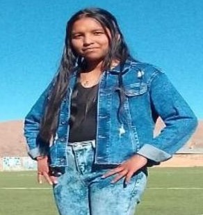 #URGENTE BÚSQUEDA EN TIEMPO REAL #JUJUY
Juliana Rosario Milagros Martínez tiene 16 años, desapareció el 4/12 en Humahuaca Jujuy. Vestía campera bordó, buzo negro, jean celeste, calzado abotinado gris y mochila bordó. LLeva una perrita en brazos😥Avisar #Urgente☎️3886828607 o 911