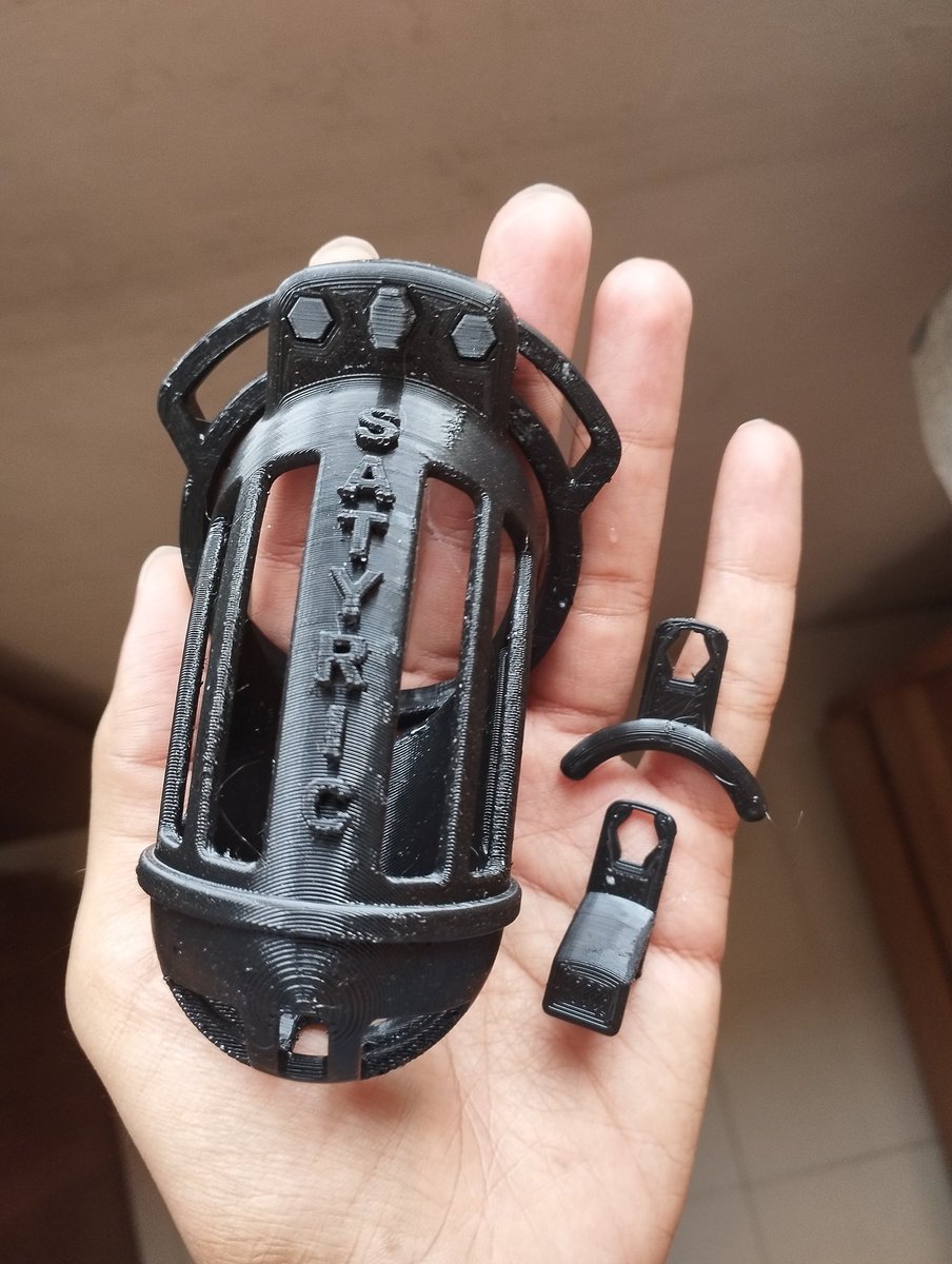 ktitoystore's tweet photo. Looks like we might have made the most girthy custom chastity cage with the keyholder's name permanently on it! ( two anti pull out options pictured as well)
#gaychastity #teamlocked #customchastity https://t.co/k5LVTiEEtf