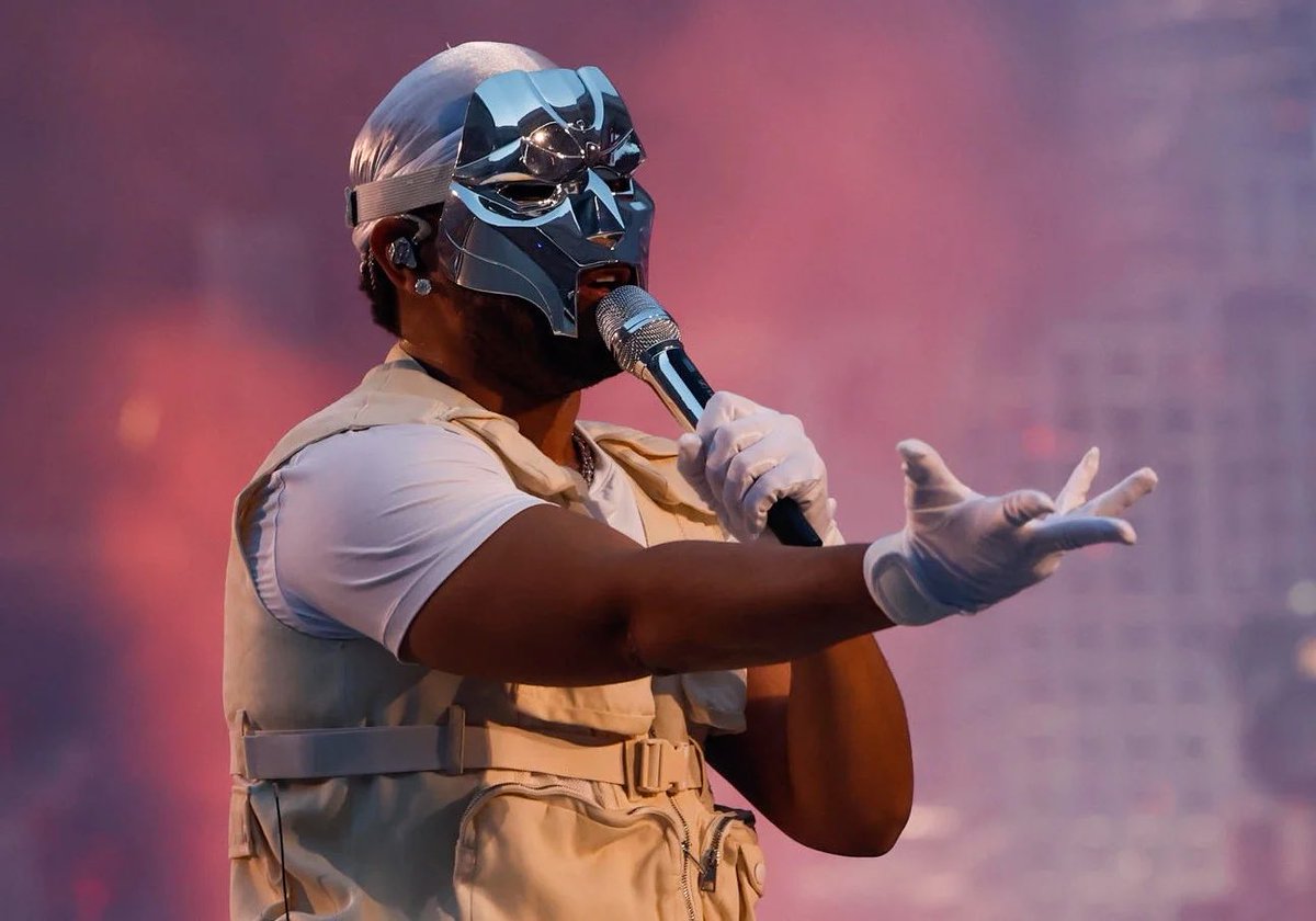 LamZykoss's tweet photo. The weeknd tendrá 3 estilos inspirados en estos outfits: 

#Fortnite #FortniteFestival https://t.co/ghnLfGQ2Xr