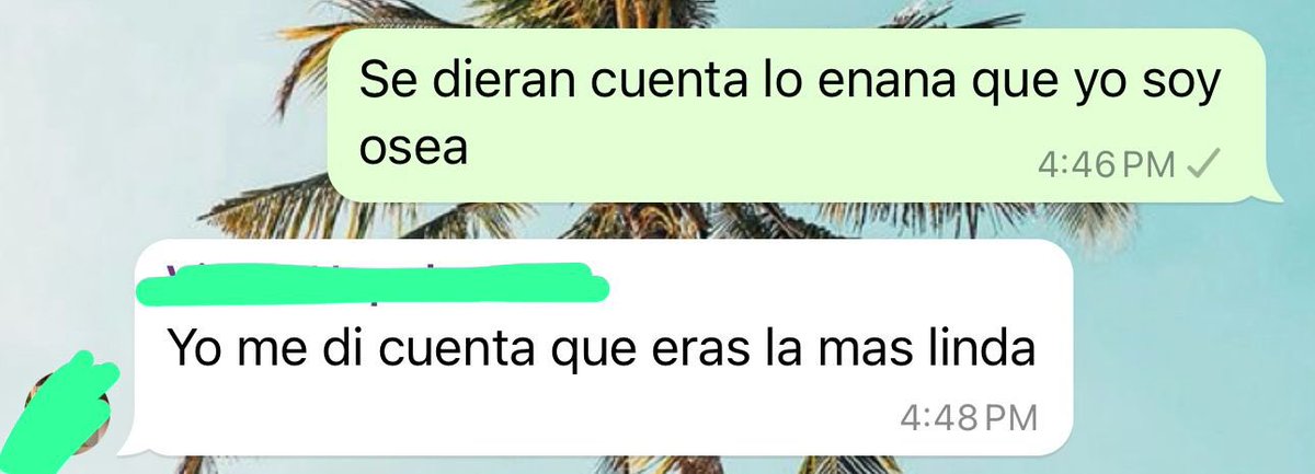 ValenNapo3's tweet photo. Le mande a mi papa unas fotos con jna gente del trabajo donde todos son altisimos y yo con mi metro y medio. A lo que el me respondió 💜 https://t.co/goCESGlS1P
