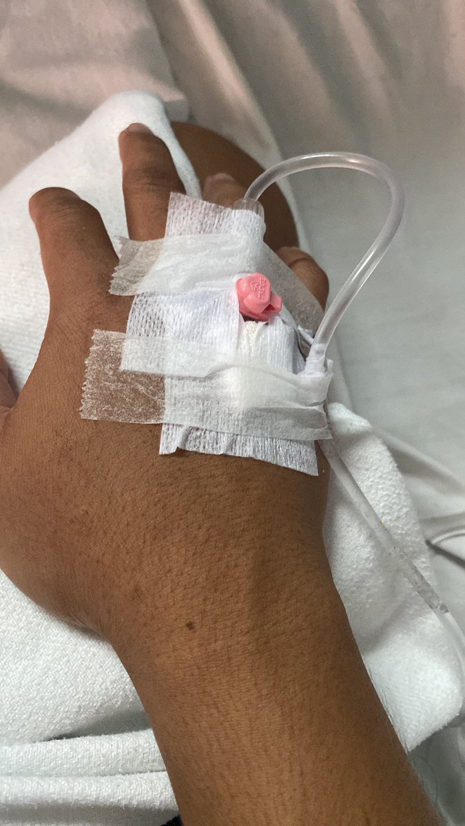 #day11 masih diruangan yg sama dgn situasi yg brbda , 
saya yg setiap hari nahan sakit didada, tp harus nunggu dokter yg cuti gak tau sampe kapan ?? 
<a href="/KemenkesRI/">Kementerian Kesehatan RI</a> 
coba bayangin dr jumat nahan sakit sampe senin yg katanya nnti akan ketemu dokter , tp malah cuti dan gak tau smp kpn