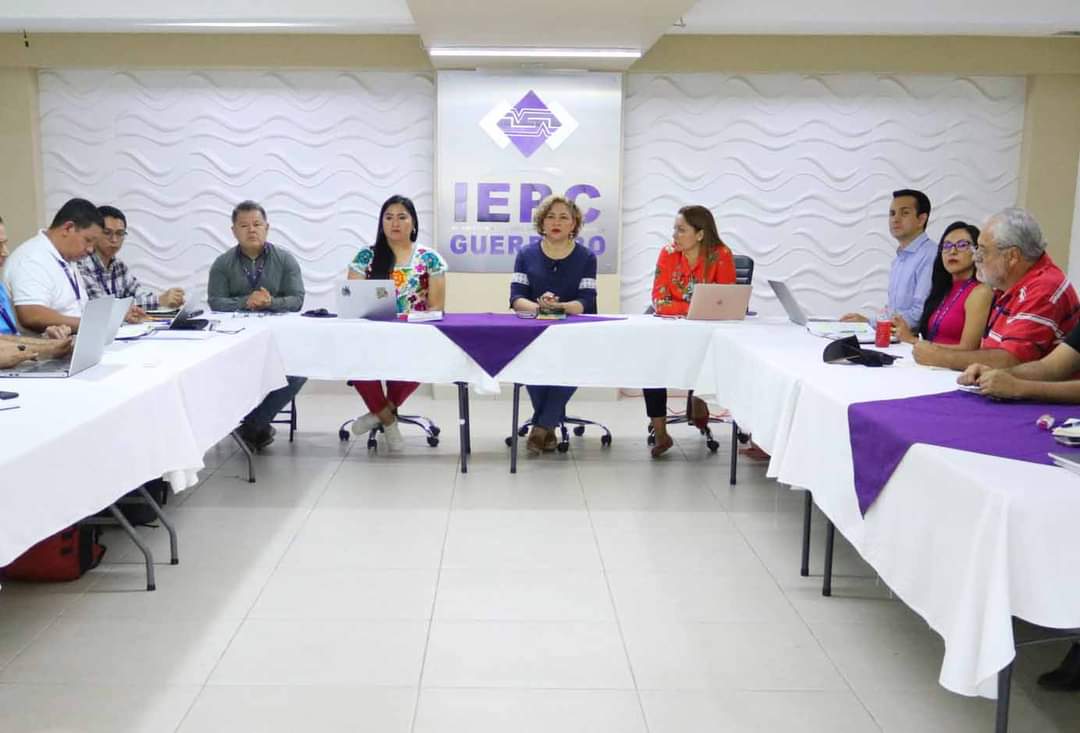 revistavyvmx's tweet image. 🤔 ¿Existe la violencia política presupuestal? Giovanni Hernández @abgiovas, especialista electoral, te cuenta de qué va el término y como impacta a los #OPLE ¡No te pierdas sus reflexiones! 
📲 vozyvoto.com.mx