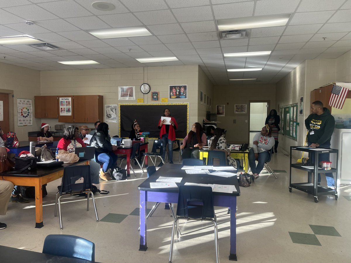 How do your 3rd-5th grade teachers use the Georgia Achievement Level Descriptors? @FlatRockES my teachers use the descriptors to teach the full intent of standards and develop small group instruction and differentiated assignments. @FRESAPEJohnson @QueNeal_DCPS @COSDeKalbCounty