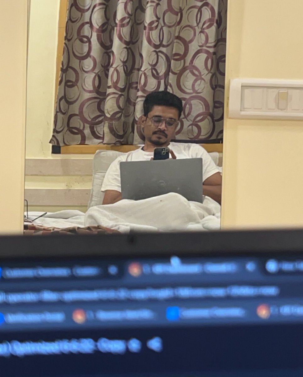 arav_utkarsh's tweet photo. Work 👨‍💻 https://t.co/JbAcujWpEb