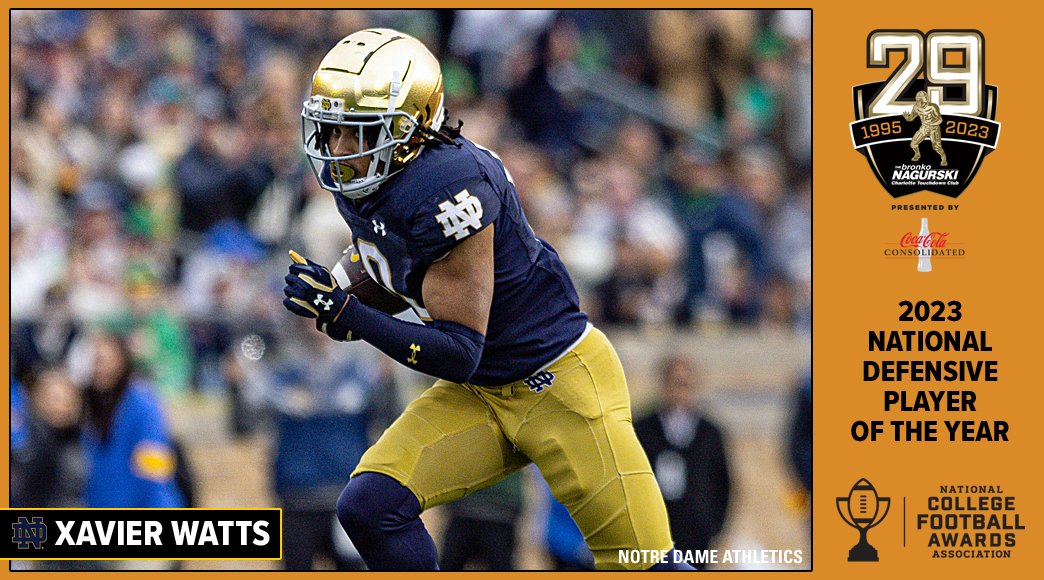The winner of the 2023 @NagurskiTrophy as college football's National Defensive Player of the Year is ball-hawking safety Xavier Watts (@xavierwatts6) of @NDFootball. fwaa.com/a/b7b593cb