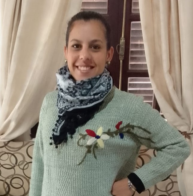 #URGENTE BÚSQUEDA EN TIEMPO REAL #CHACO
Eliana Maira Borda Pérez tiene 30 años, desapareció el 2/12/23 en Barranqueras, #Chaco. Vestía campera de tela gris, remera a rayas multicolor, pantalón jean oscuro y zapatillas oscuras con rayas blancas. Avisar #Urgente☎️3624480003, o 911
