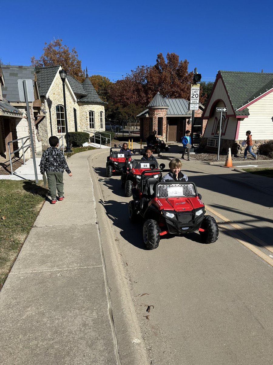 Catherine Calomeni tweet media