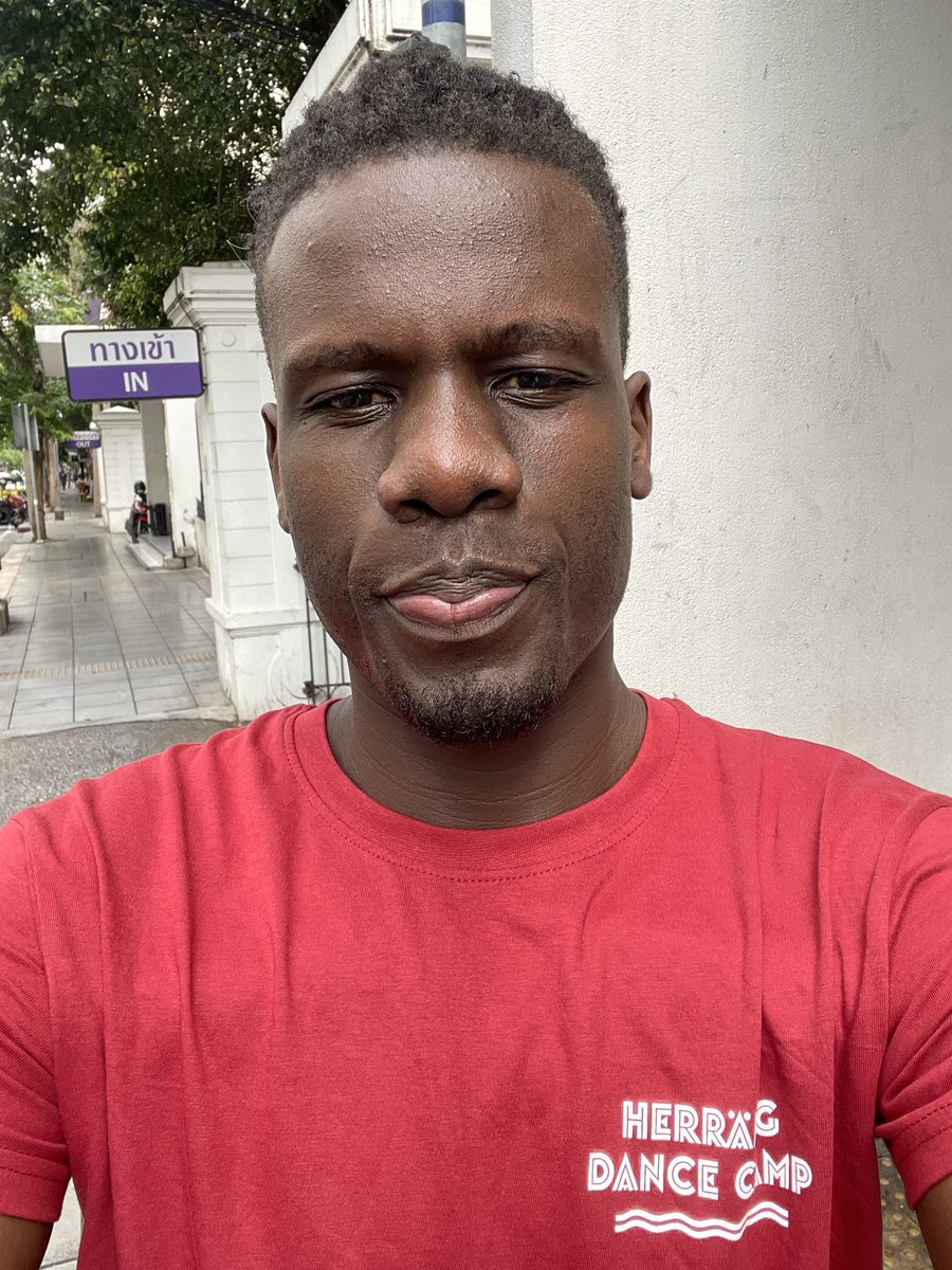 Okurutge's tweet photo. Take the time to understand your strengths, weaknesses, and emotions. Self-awareness is the key to personal growth.
#Meditate #yogaflowwithokurutgeorge #SwingDanceUganda #peacewithin #yoga #bangkok #peaceinpeaceout #travel #thailand https://t.co/F1fstFyUf2