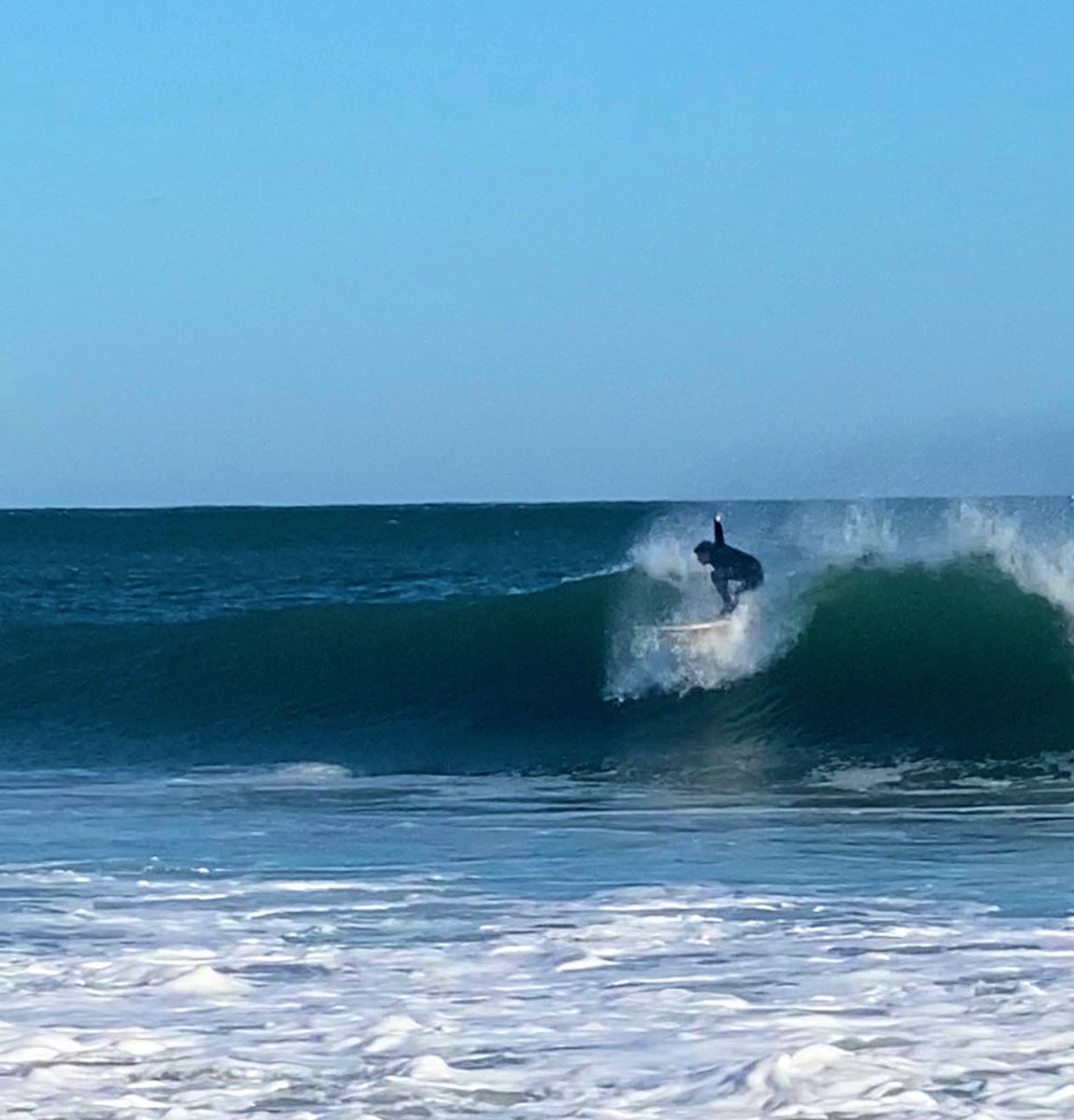 AdventuRecovery's tweet photo. A recent #surf day for the team πββοΈππΎββοΈππΎ#arcrew #teamlove https://t.co/QS2umD7Ccx