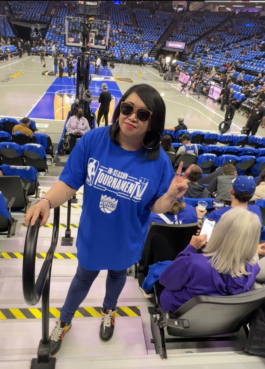 jessexykangz's tweet image. Upgraded seats for tonites cup game 🏆  #allblueeverything #inszntourney #kingsvspelicans #lookformeonTV @Golden1Center