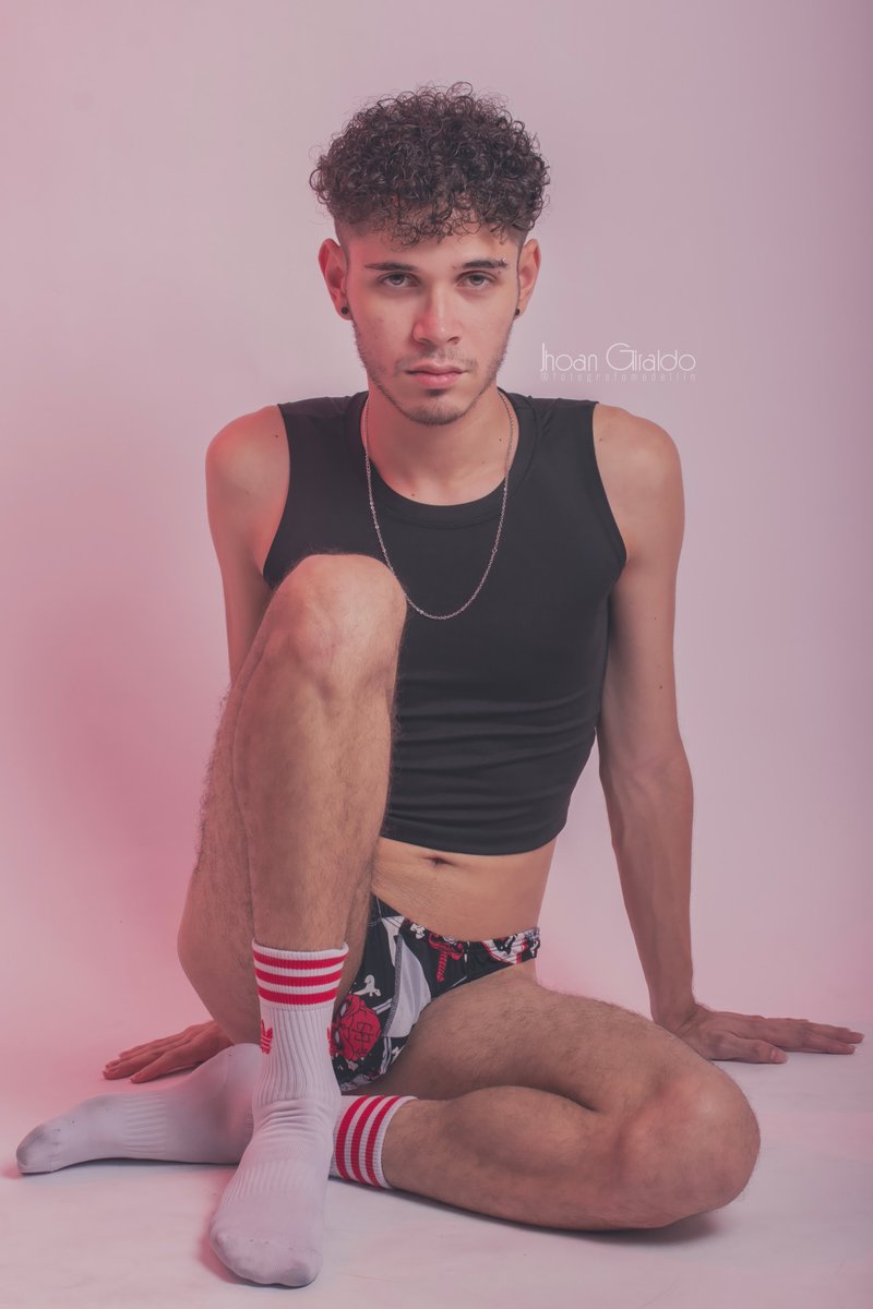 FotografoMed's tweet photo. Modelo: @ERH_724 
Fotógrafo: @FotografoMed 

Todos los Derechos Reservados.

#FotografoProfesional #FotografoMedellin #FotografosMedellin #FotografiaMedellin #Shooting #Photoshoot #Male #Models #MaleModels #Photography #Modelos #Models #SesionFotografica https://t.co/IpFe6AkQO0