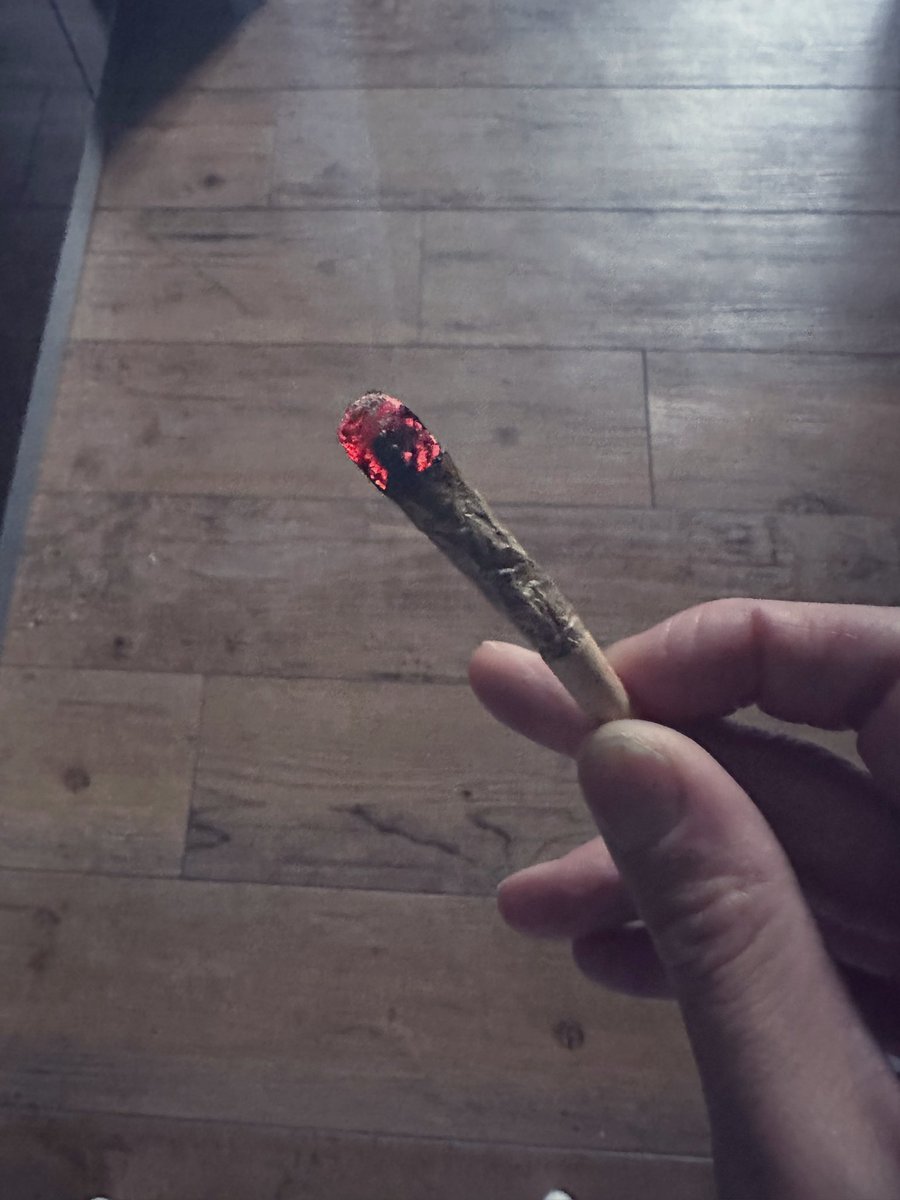 yuu_s9318's tweet image. やっぱ1dlsd🌈とCBGの相性って抜群な気がする❤️‍🔥🤤床汚くてごめん
#CBGマニア #PUMPEDUP