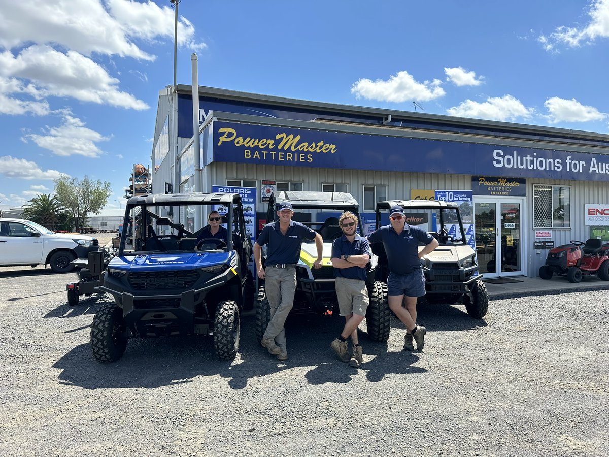 NationalAg3's tweet photo. Photo shoot Tuesdays. 
The team having a photo shoot for Polaris https://t.co/kfhXL43tTa