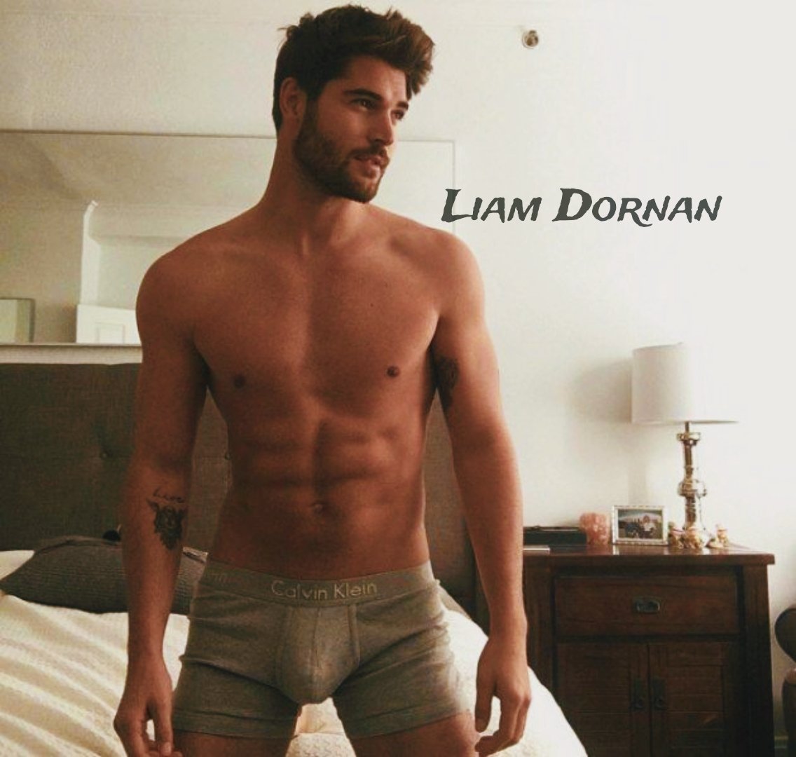 liamdornan_'s tweet photo. ¿Será hora de dormir? 

            #FreeRol  #SexRol https://t.co/dNCET1QSNx