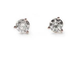 VicStoneNYC_'s tweet image. #tinydiamond #studearrings #goldearrings 

vicstonenyc.com/products/tiny-…