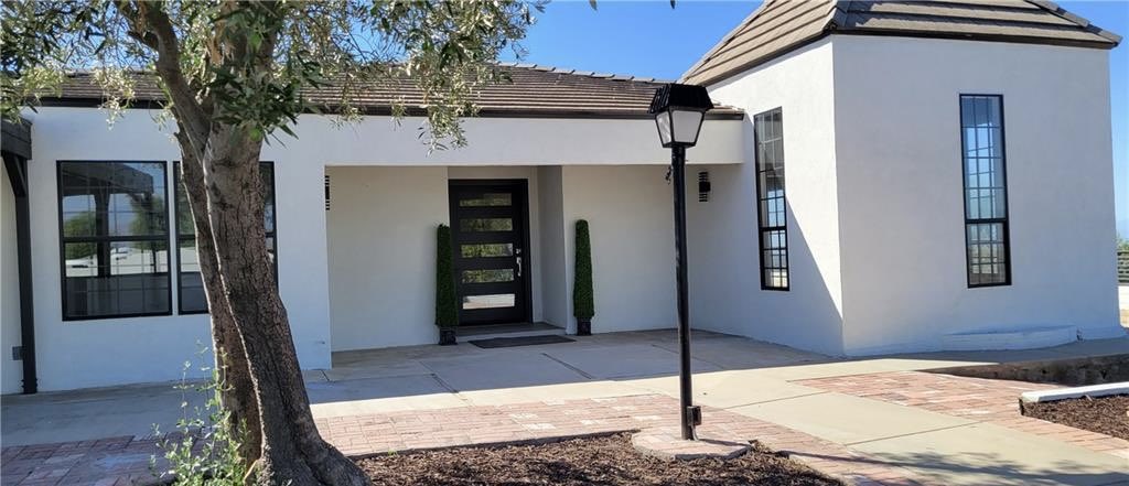 MariaDiazHomes's tweet photo. Located in Perris CA 🏡 
- 3 beds 🛌 
- 2 baths 🛁 
- 1,985 sqft 
Call me NOW 951-591-0413 📲
#mariadiazlistings #available #buywithme #perrisca https://t.co/s5lAu5f17h