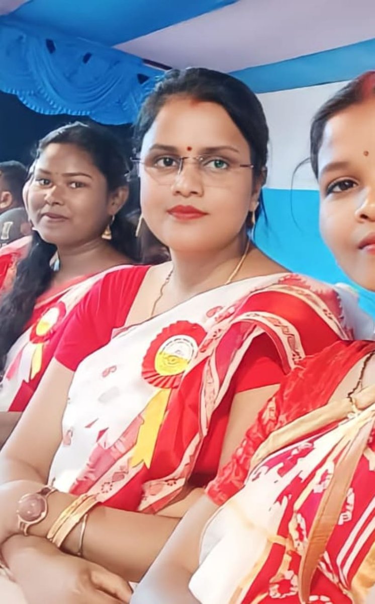 samad_urmila's tweet photo. जन्मदिन की हार्दिक बधाई बहन 
आप स्वस्थ्य और हमेशा खुशहाल रहो...
@SanjibSardar46 https://t.co/K2TZz3t6N0