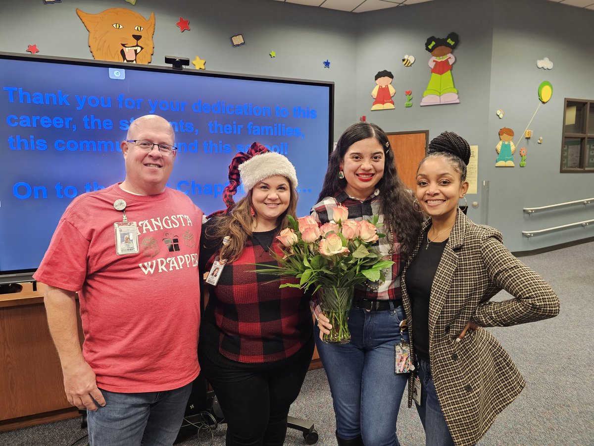 MsSandtotheoval's tweet photo. Today I received recognition by my administrators for being the HAABSE Outstanding Teacher🩷 Through my educational journey, my ups and downs,they have led the way to my growth as a teacher. ❤️ @AdminVerow @ajbushelem @MatturroMEd @TeraeHarris #OneTeamOneGoal https://t.co/mCoM4q1p7Y