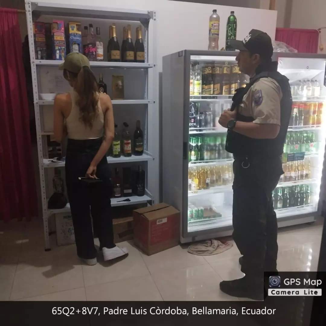 CNPBalsas's tweet photo. OPERATIVO DE CONTROL A LOCALES O CENTROS DE CATEGORIA 2.
En coordinación con Policía Nacional,  el pasado 21/09/2023, realizamos un operativo de control,  2 establecimientos fueron citados por FALTA DE PERMISOS DE FUNCIONAMIENTO. 
#ComisariaNacionalDePoliciaBalsas #balsas #eloro https://t.co/1zOwFmyVCQ