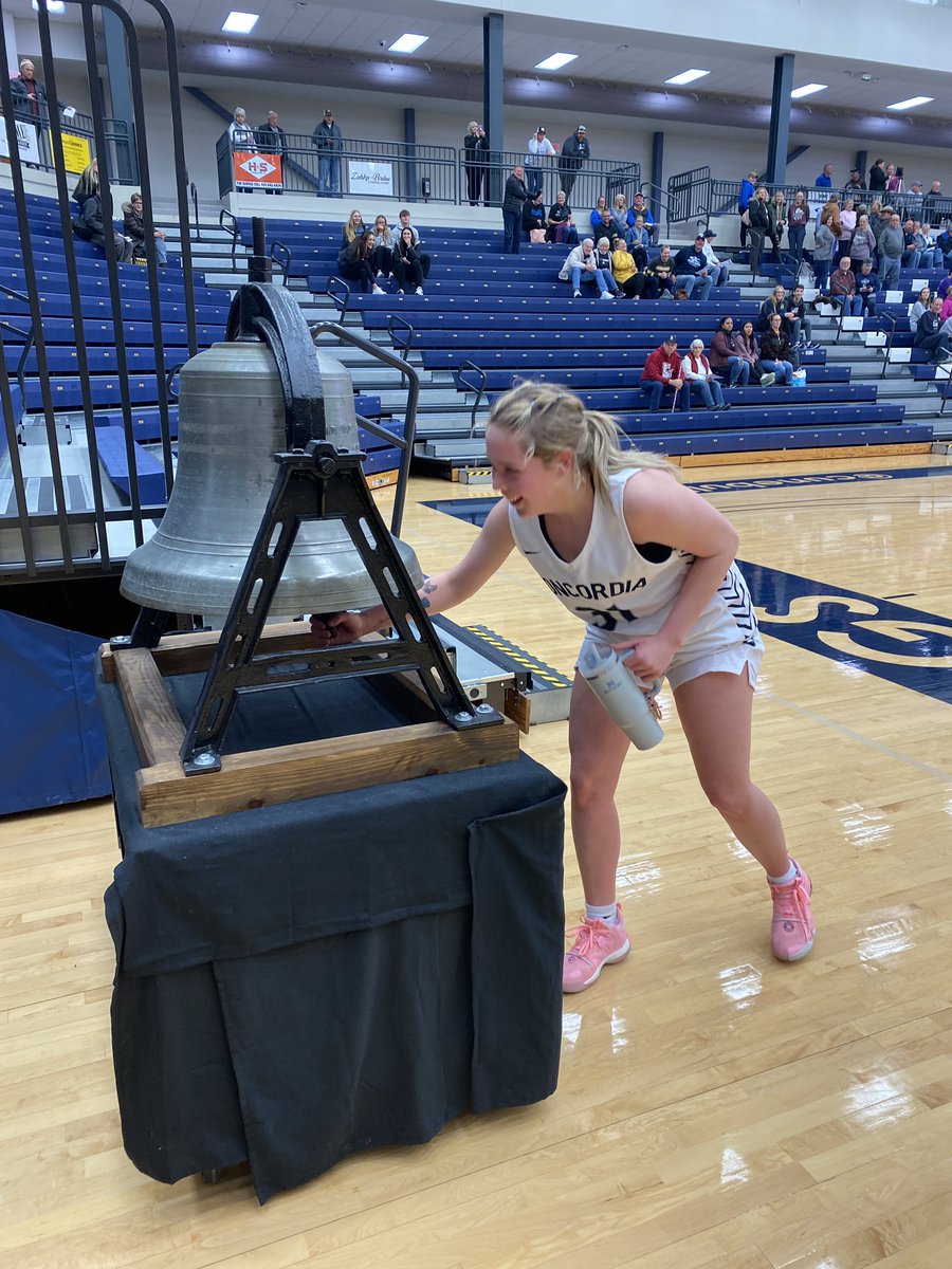 Dawgs with the win!

Final score: 79-42

Bri Kieper-8 pts. 7 reb. 6 stl. 
<a href="/faithengle4/">Faith Engle</a> -16 pts. 
Mia Wiederin- 11 pts. 6 stl. 
<a href="/tanya_miller_10/">Tanya Miller</a> - 11 pts. (83% FG)
<a href="/kiera_moes/">Kiera Moes</a> - 9 pts.