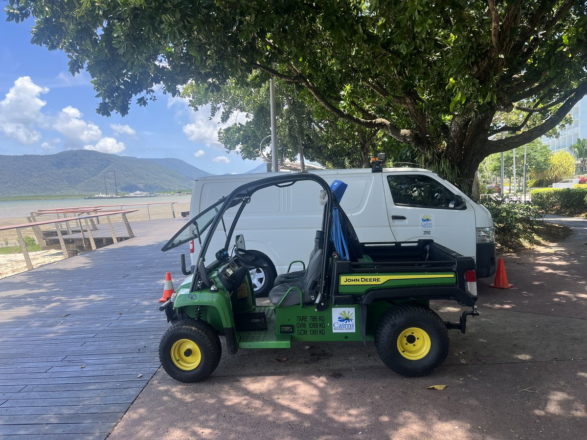 poblocalgov's tweet photo. #localgov never stops no matter where you are in the world. Frontline services have a few different challenges here, which require thorough risk assessments 🐊 https://t.co/TLvcMBNxGX