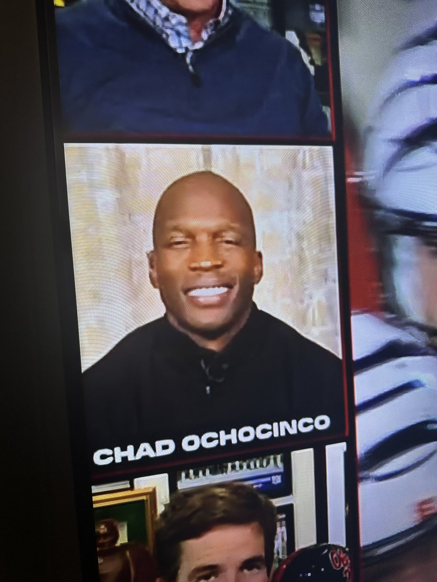 Blake800's tweet image. Smoke screen @ochocinco