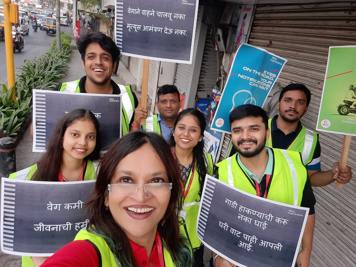 vrindapisharody's tweet photo. Move over traffic cops. 
There are new marshals in town💃 #TechMPune #MahindraVolunteeringDay 
@tech_mahindra 
@techmahindracsr https://t.co/mwwGPgPkNy