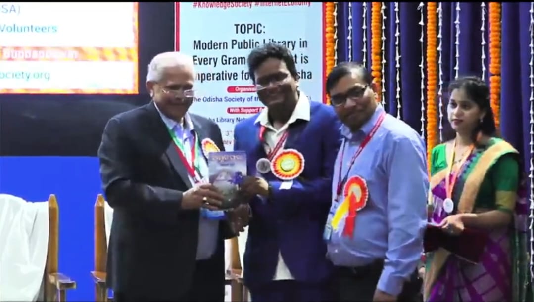 NiraMohapatra's tweet image. #OdishaPublicLibraryConference 03/12/2023 #OdishaPublicLibraryVision2024 #OdishaLibraryNetwork #OPLI #OSA #Library_Movement_Odisha 
@Lib_Movement_OD @OdishaSocietyNA @cpbbsrctc @Culturedeptt @PRDeptOdisha @OMECL_Odisha @SujeetKOfficial @BakulFoundation @CMO_Odisha @MoSarkar5T