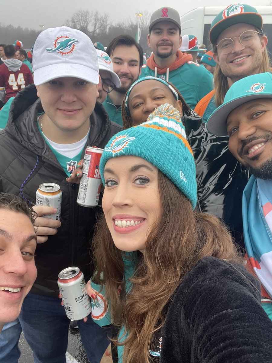 JenUNC89's tweet image. Had an amazing weekend with @TriangleFins cheering on our @MiamiDolphins in DC! Watched the Fins dominate from the first row!