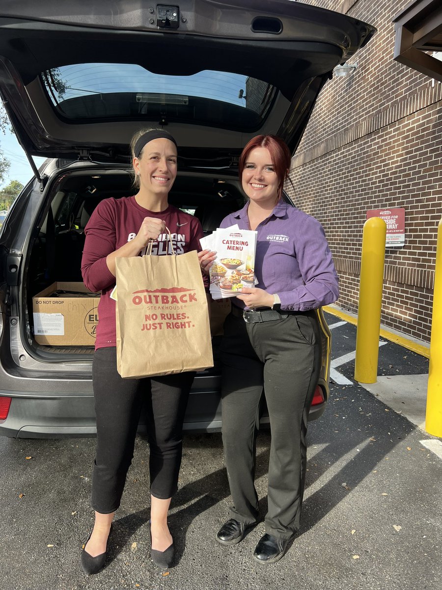 BHSCommunitySch's tweet photo. Maddie at Brandon @Outback always supports the @Community_Sch work happening at @BrandonHSEagles. A huge thank you for taking care of our faculty for conference night last week🦅❤️🦅@HCPSTitle1 https://t.co/2wRZA48ifL