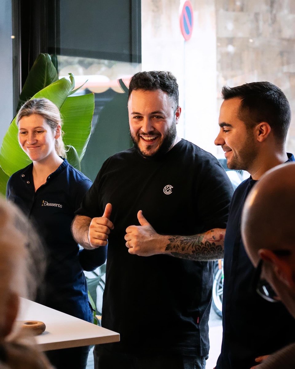DavidGilRovira's tweet photo. Pop-up de cheesecakes #JonCake &amp; I+Desserts 🧀 Del 7 al 11 de diciembre en JonCake &amp; Wines. https://t.co/rTITo6dQJR