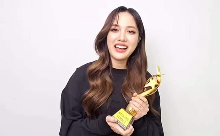 ThiHongHue91552's tweet photo. Em chính là ngôi sao sáng nhất trong lòng chị rồi Freen à.
SUPERSTAR FREEN SAROCHA
#MayaWinnerFreen https://t.co/YvM9olPAnh
