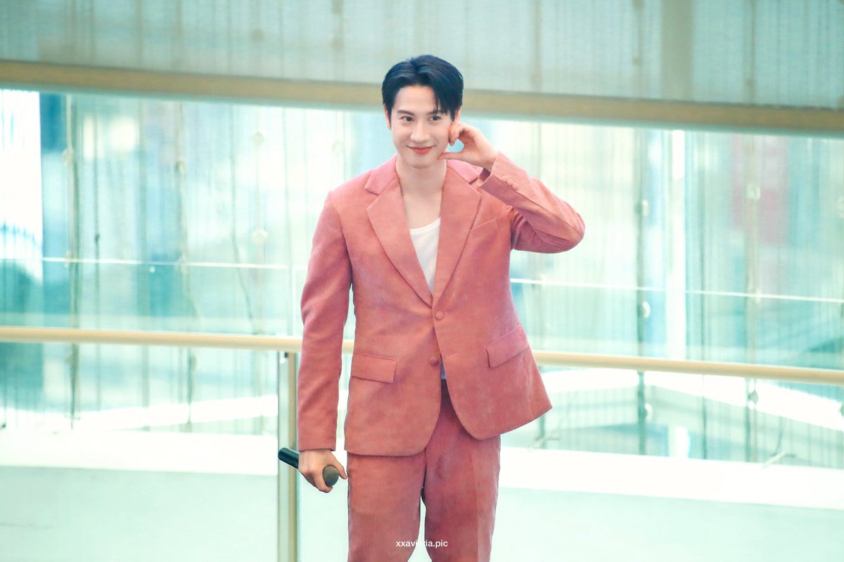 Xxavieria27's tweet image. 20231205 - @brightrpp_ 

ฟ้านะฟ้านะ “ฟ้า รัก พ่อ”🫶🏻💛

#ONESIAMxBright #Brightrpp #SCBXNextTech #SiamParagon #ONESIAMSuperApp #ilovesiam