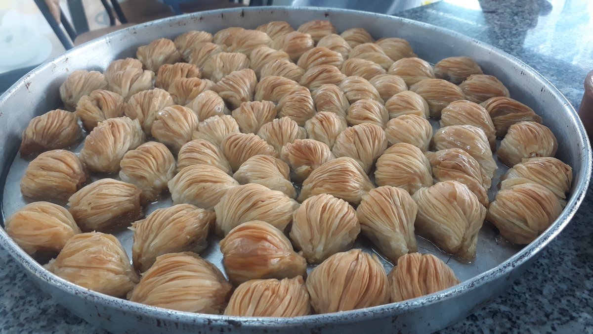 Konya_Atak_bufe's tweet photo. El emegi göz nuru lezzetleri tatlilarimiz siz degerli damak severleri bekliyor Dikkat Yetişen yiyebiliyor !!! https://t.co/qgD0XfCeV6