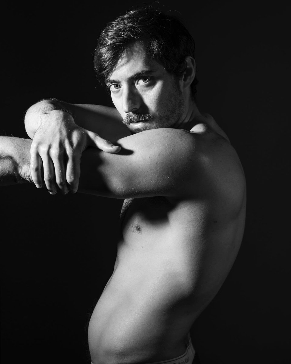 Vibe_menStudio's tweet photo. Session with the gorgeous Humberto 📸 https://t.co/sTl6TZ4Jqv